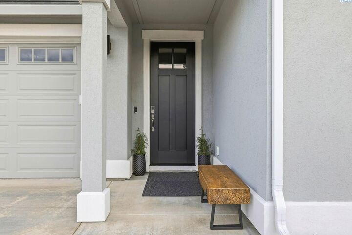 Property Photo:  12001 Dunsmuir Dr.  WA 99301 