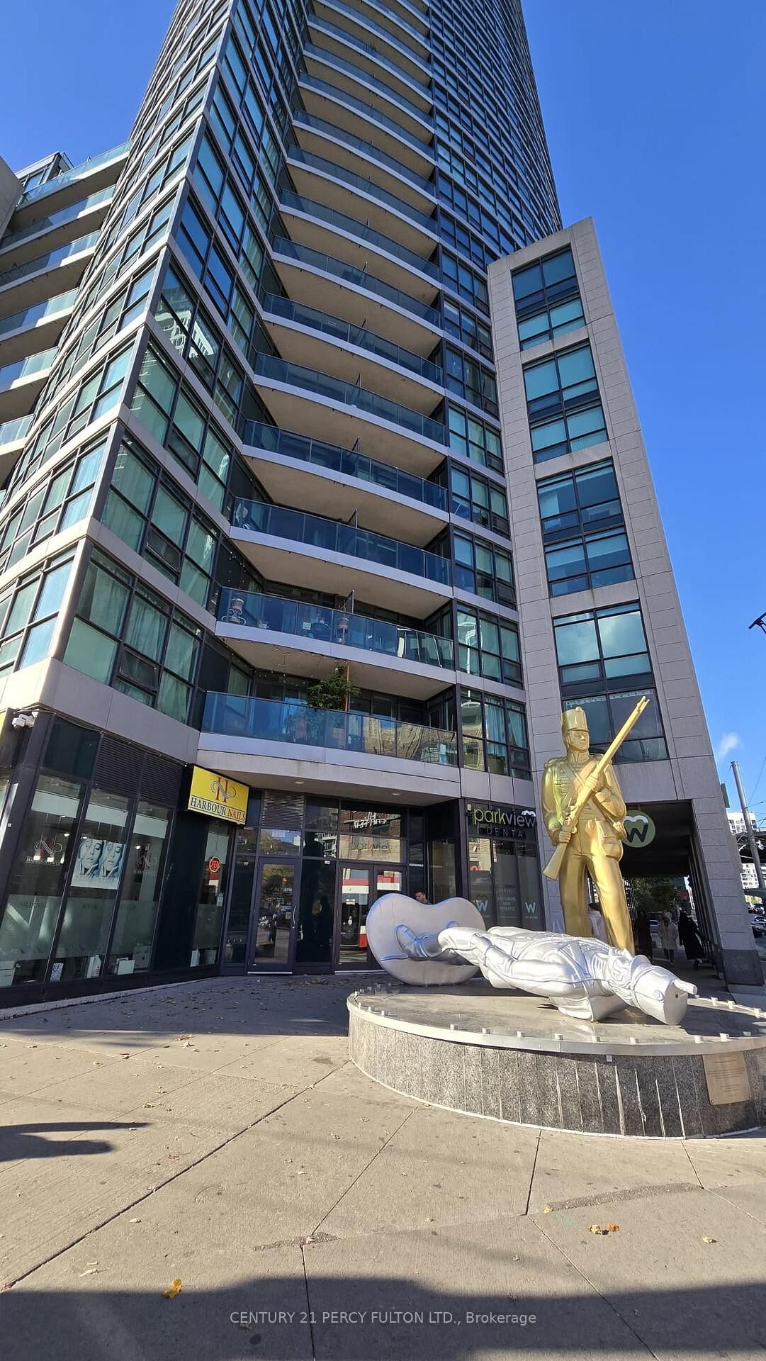 Property Photo:  600 Fleet Street 1310  ON M5V 1B7 