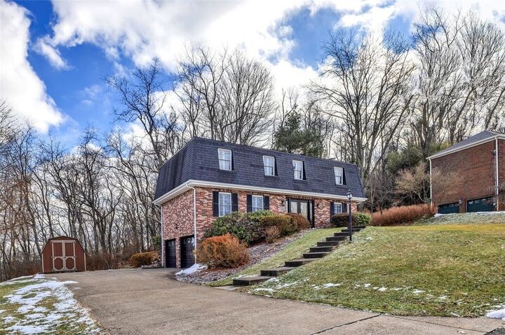 Property Photo:  1782 Mountainview Drive  PA 15146 