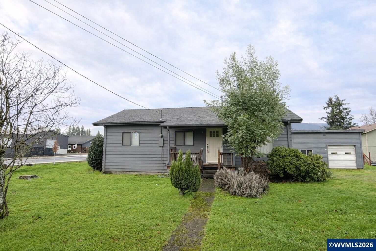 Property Photo: 410 SW Broadway St OR 97360