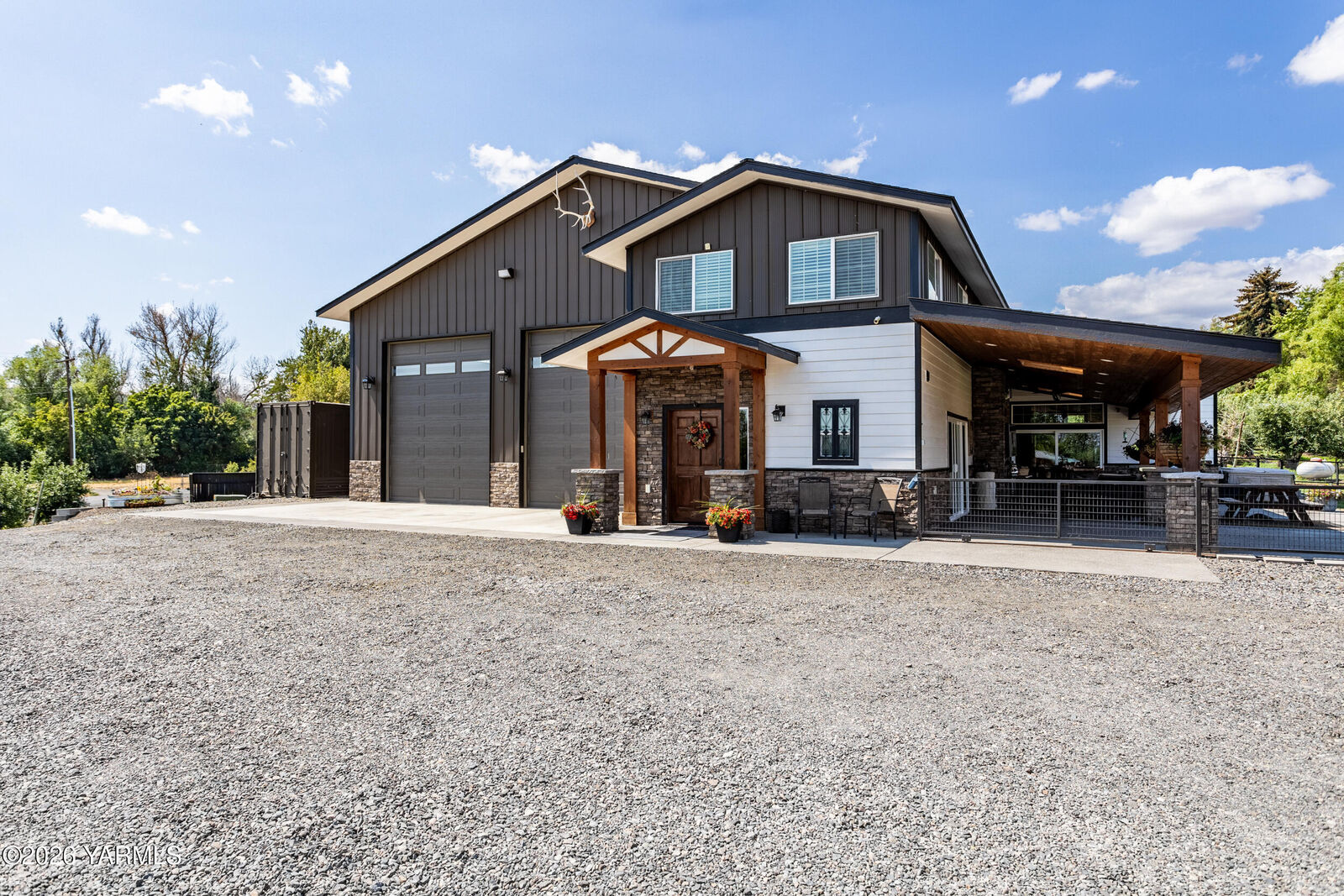 Property Photo:  1355 Cook Rd  WA 98908 