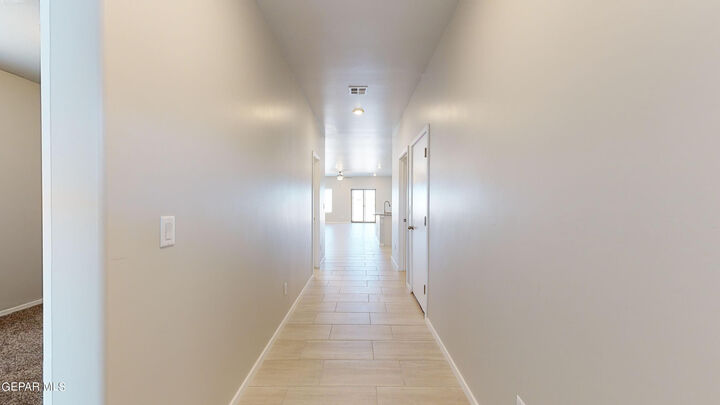 Property Photo:  908 Aircoupe Way  TX 79928 