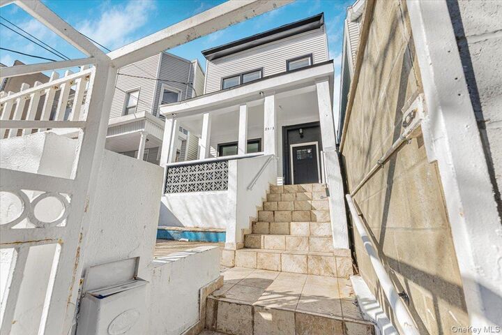 Property Photo:  2073 Bathgate Avenue  NY 10457 