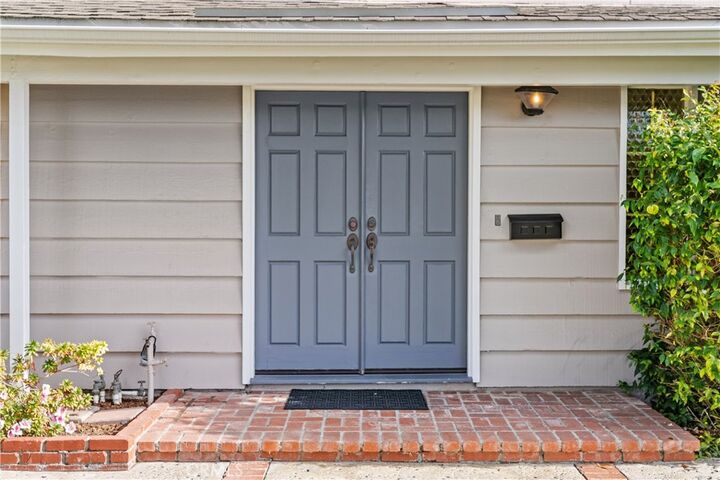 Property Photo:  17942 Caledonia Circle  CA 92647 