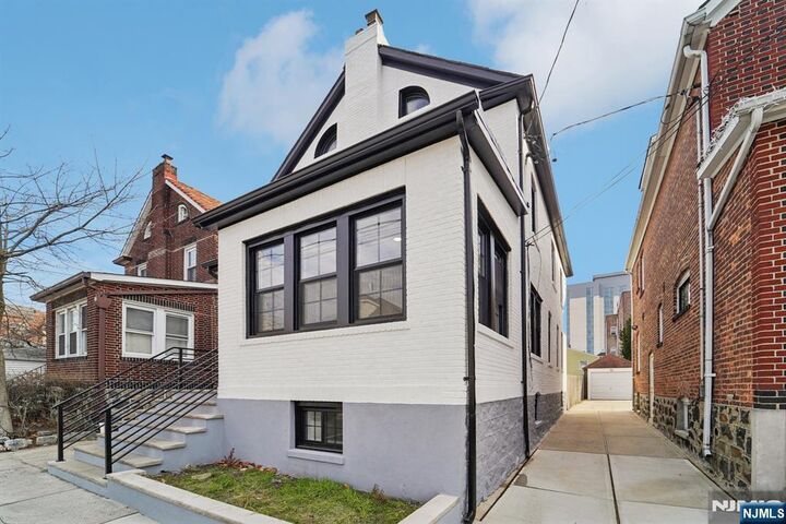 Property Photo:  8608 2nd Avenue  NJ 07047 