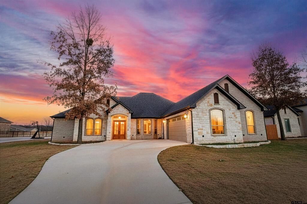 Property Photo:  93 Ryder Cup Trail  TX 75771 