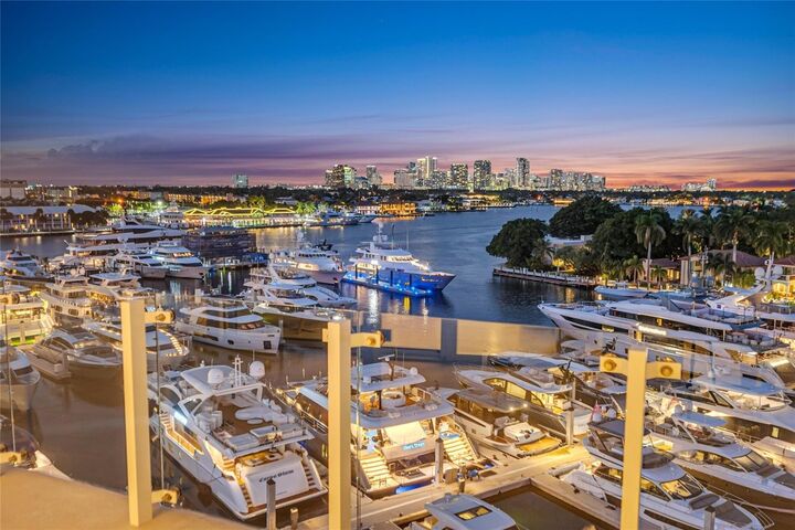 Property Photo: 2241 SE 17th Street 601 FL 33316