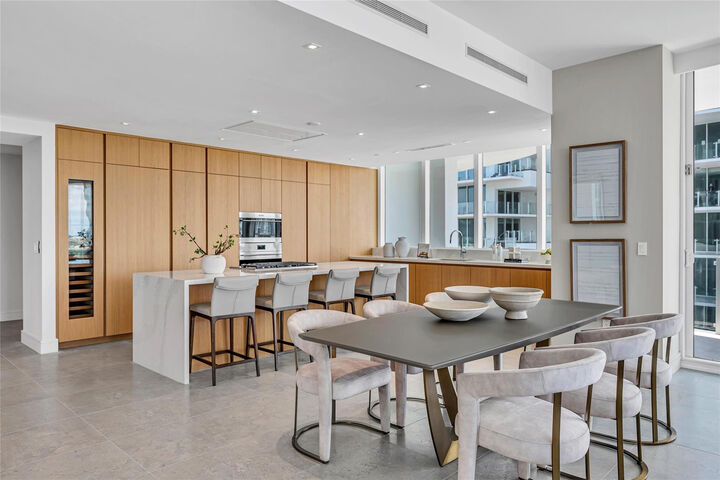 Property Photo:  2241 SE 17th Street 601  FL 33316 