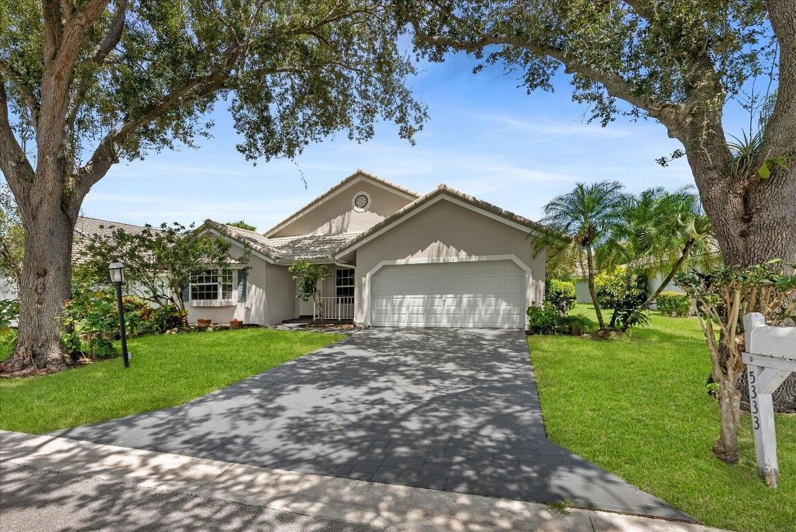 Property Photo:  5333 Pine Circle  FL 33067 
