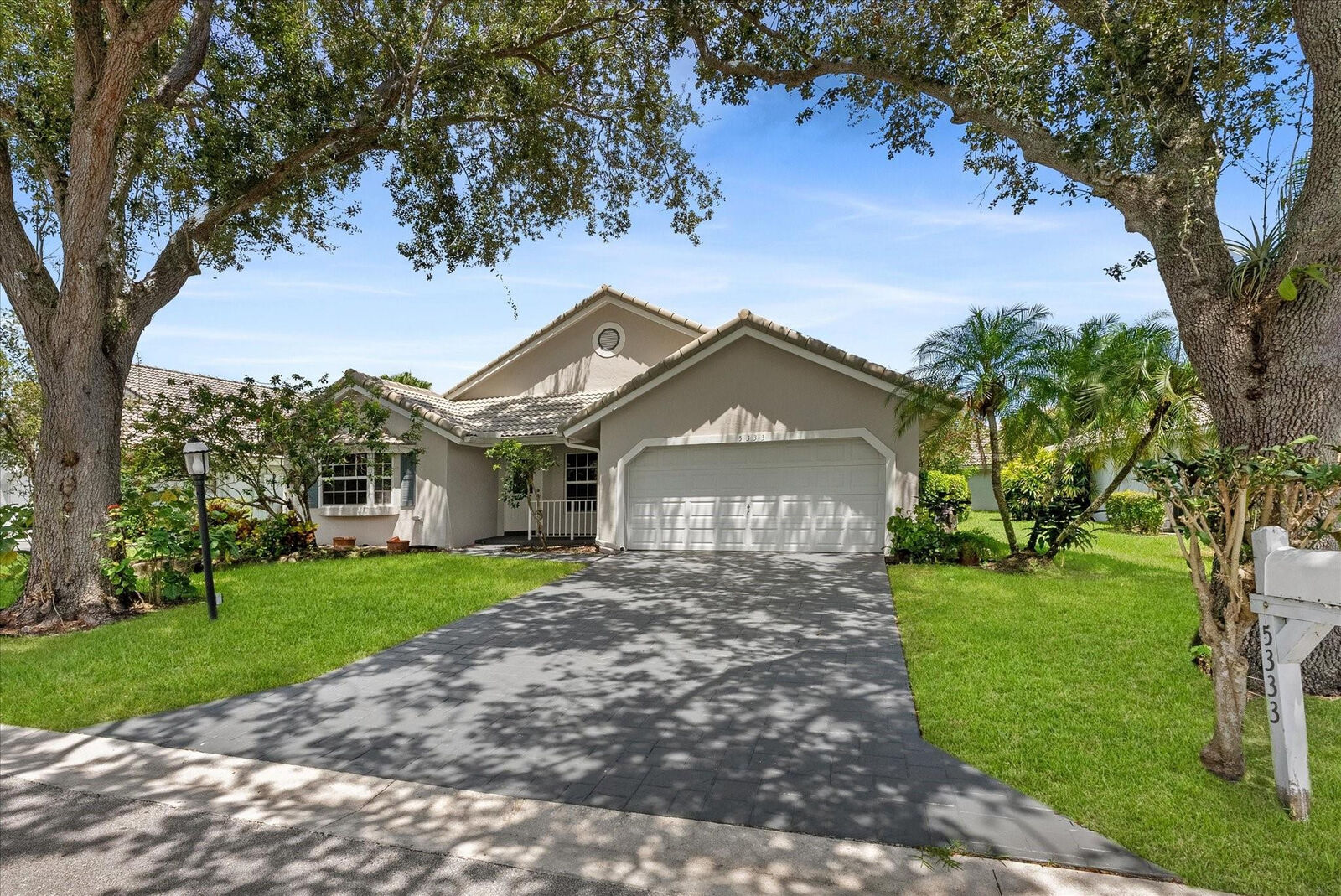 Property Photo:  5333 Pine Circle  FL 33067 