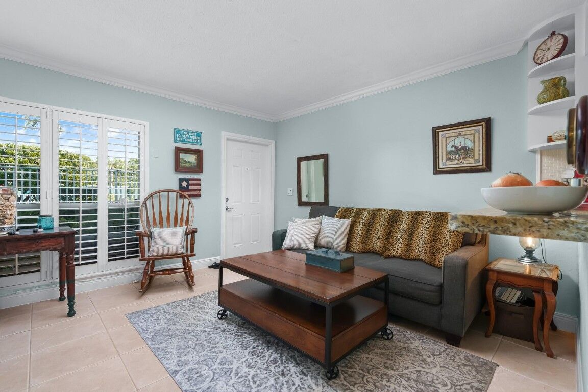 Property Photo:  2124 NE 5th Avenue 110  FL 33305 