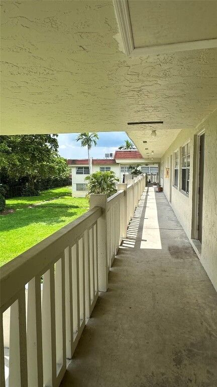 Property Photo:  4163 SW 67th Avenue 211C  FL 33314 