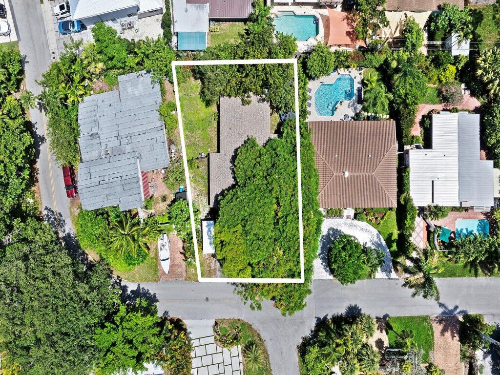 Property Photo:  1204 SE 13th Terrace  FL 33316 