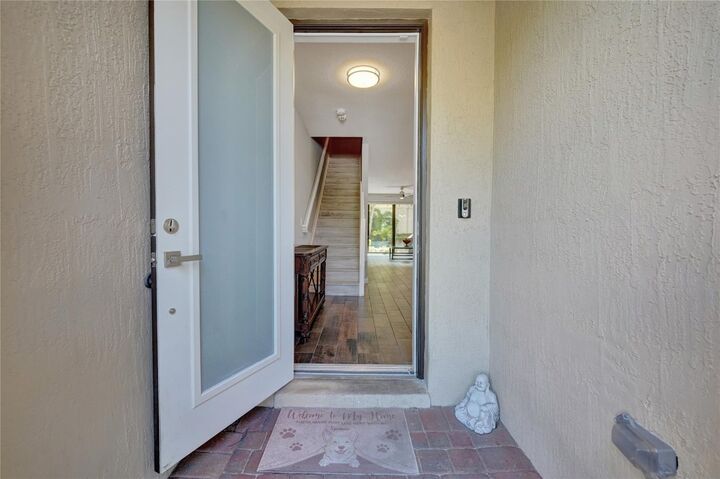 Property Photo:  4228 N Dixie Highway 106  FL 33334 