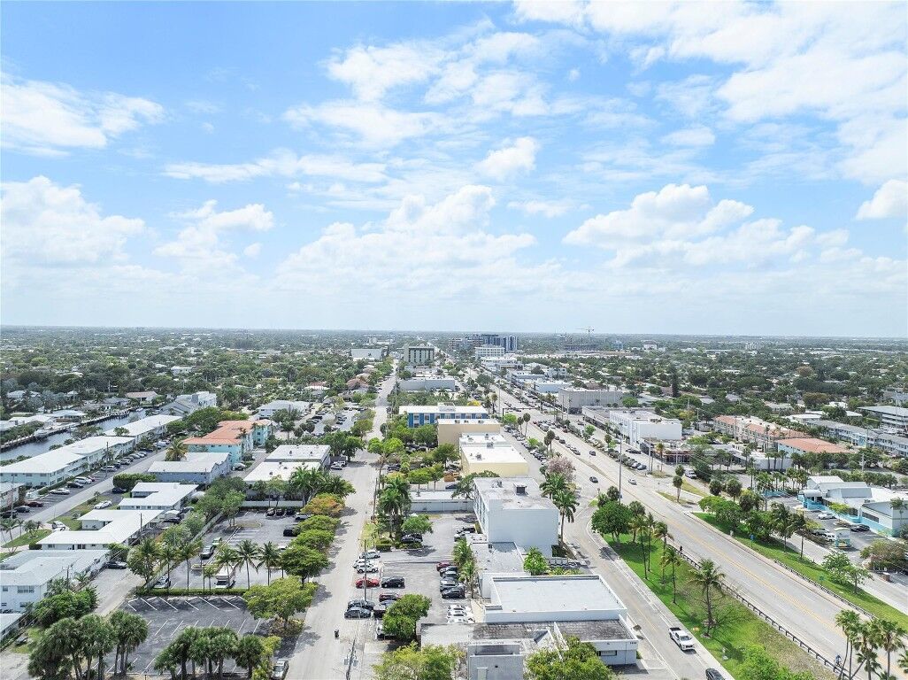 Property Photo: 3000 E Oakland Park Boulevard 1805 FL 33306
