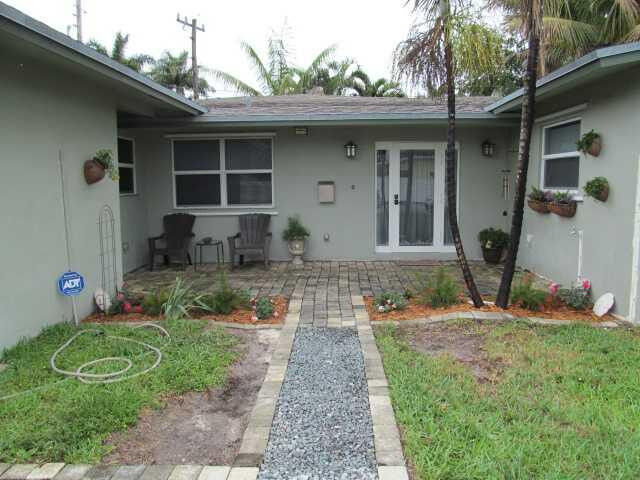 Property Photo:  925 NW 26th Court  FL 33311 