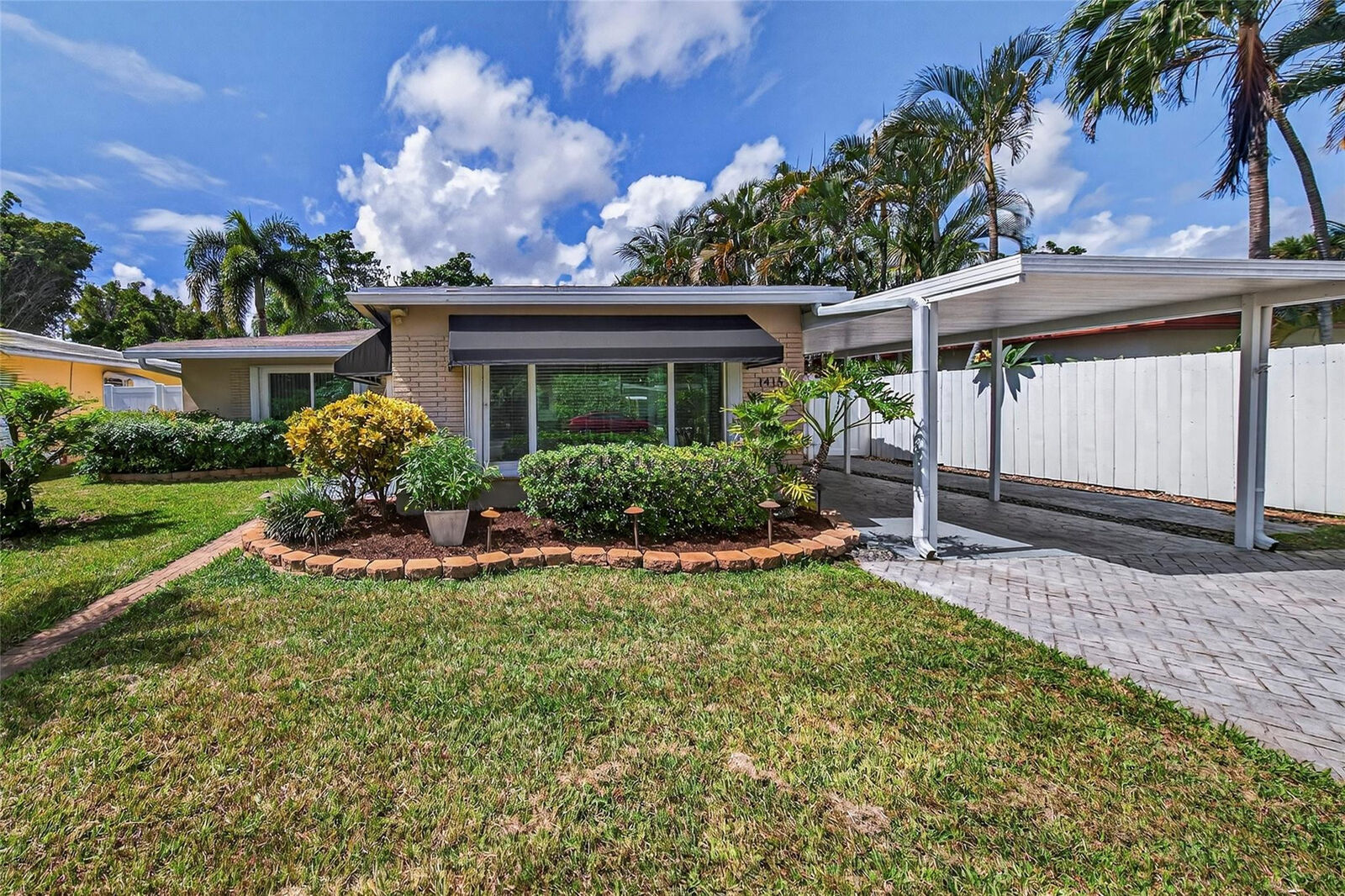 Property Photo: 1415 NE 17th Terrace FL 33304