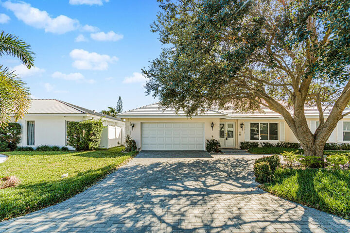 Property Photo:  2810 NE 60th Street  FL 33308 