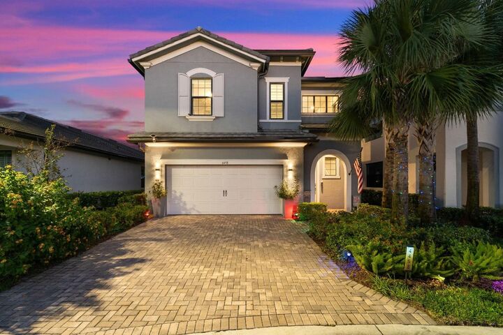 Property Photo:  4458 Providence Way  FL 33309 