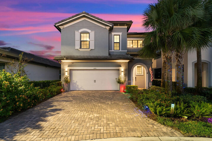 Property Photo: 4458 Providence Way FL 33309