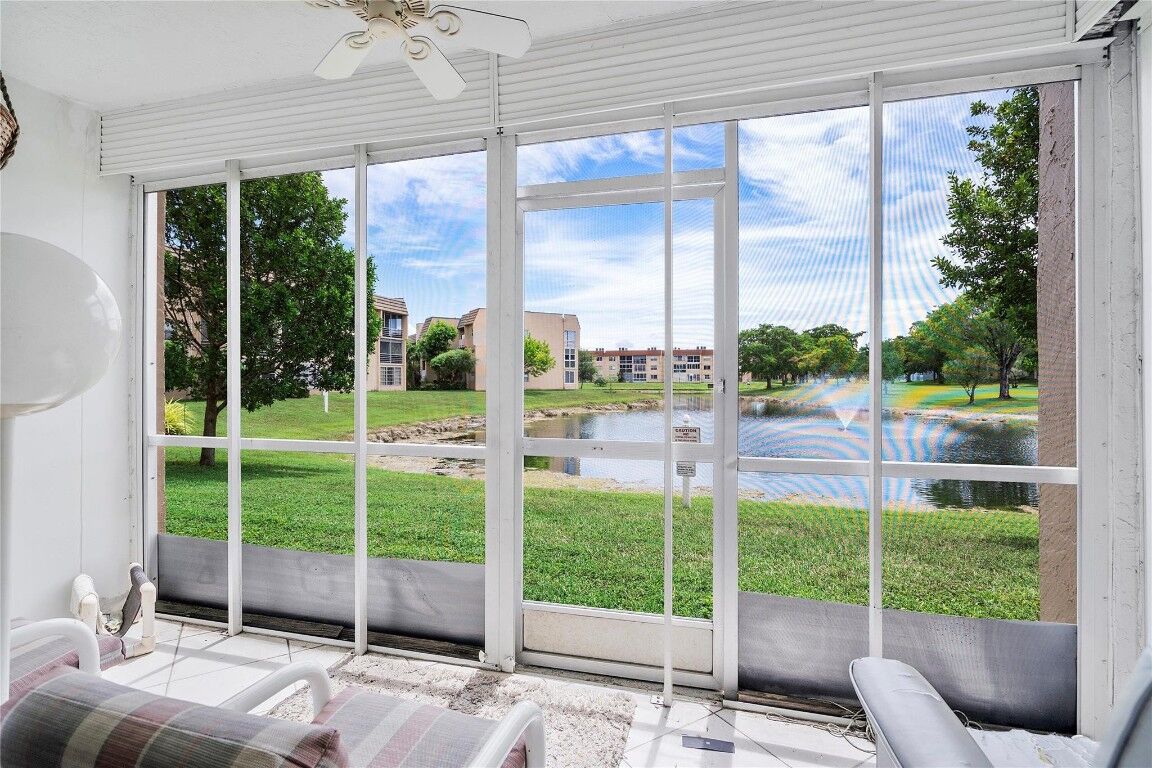 Property Photo:  9221 Sunrise Lakes Boulevard 109  FL 33322 