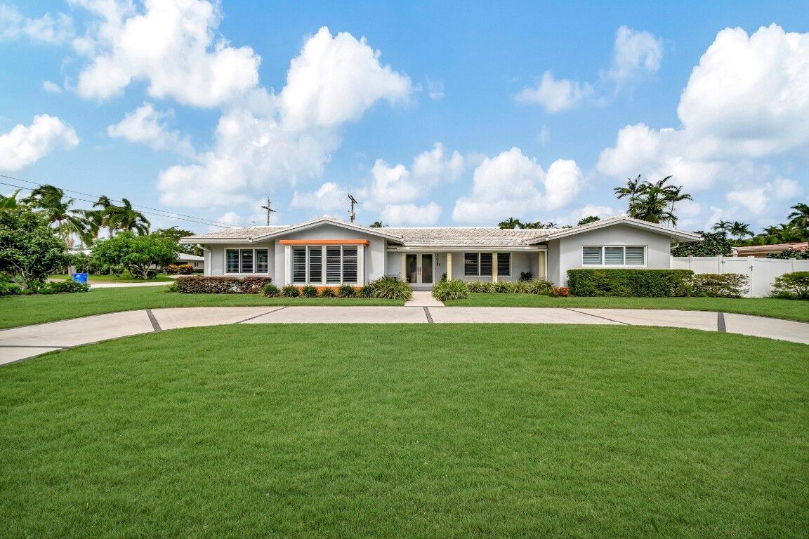 Property Photo:  2625 NE 28th Street  FL 33306 