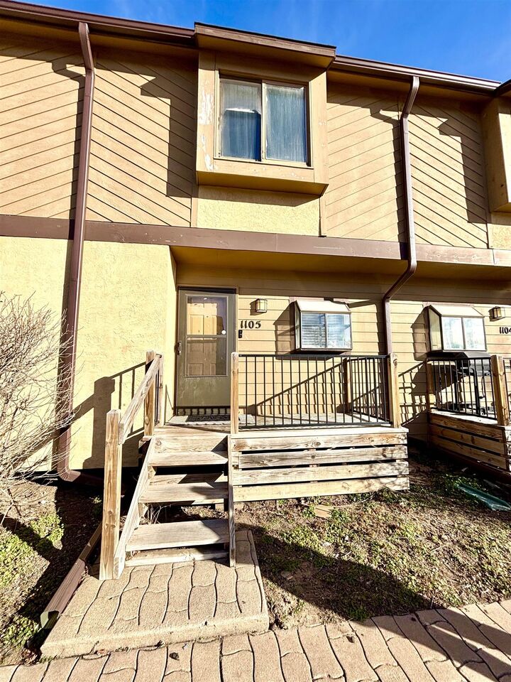 Property Photo: 2405 S Capri Ln KS 67210-1943