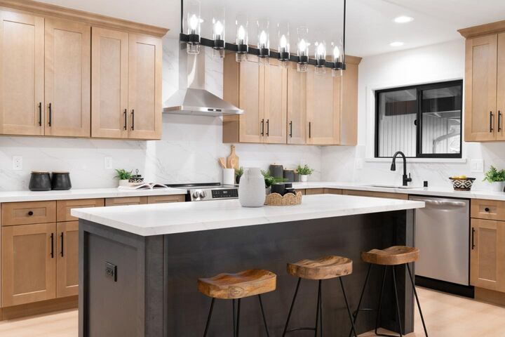 Property Photo:  6256 Hokett Way  CA 95123 