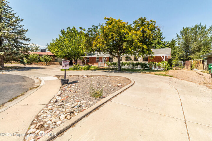 Property Photo:  212 W Sunset Place  NM 87401 
