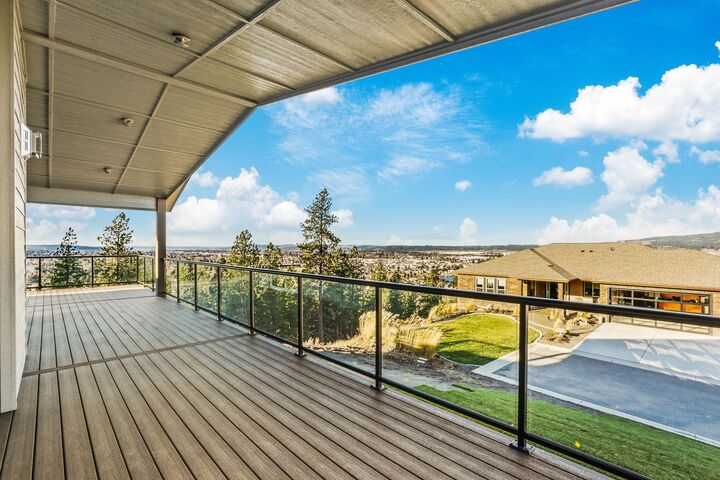 Property Photo:  16921 E 16th Ln  WA 99037 