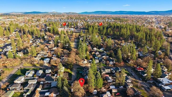 Property Photo:  3317 W Kiernan Ave  WA 99205 