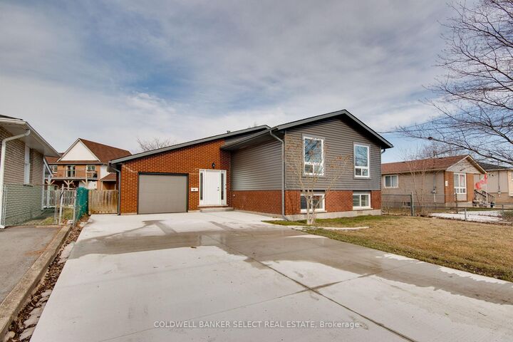 Photo de la propriété:  279 Barrick Road Upper 1  ON L3K 5Z6 
