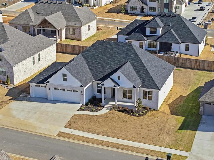 Property Photo:  1650 Dolphin Drive  AR 72034 