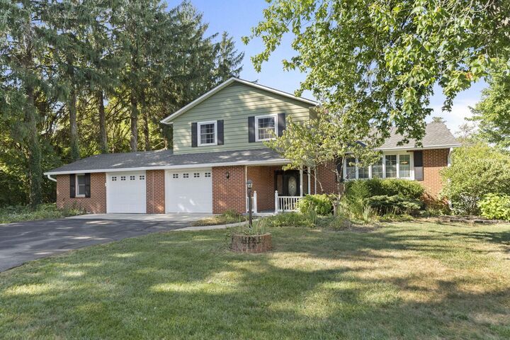 Property Photo:  111 Edwards Road  OH 43031 