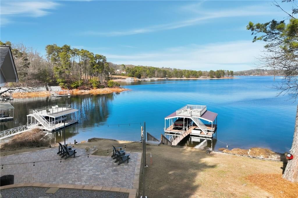 Property Photo:  5515 Williams Shores Drive  GA 30041 