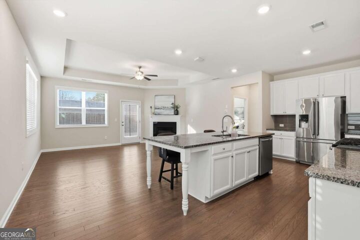 Property Photo: 2910 Bishopstone Way GA 30040