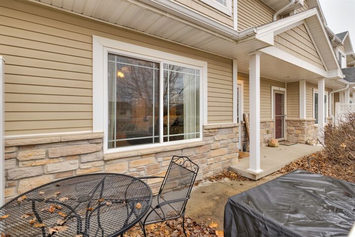 Property Photo:  2340 Hart Avenue 2  IA 50320 