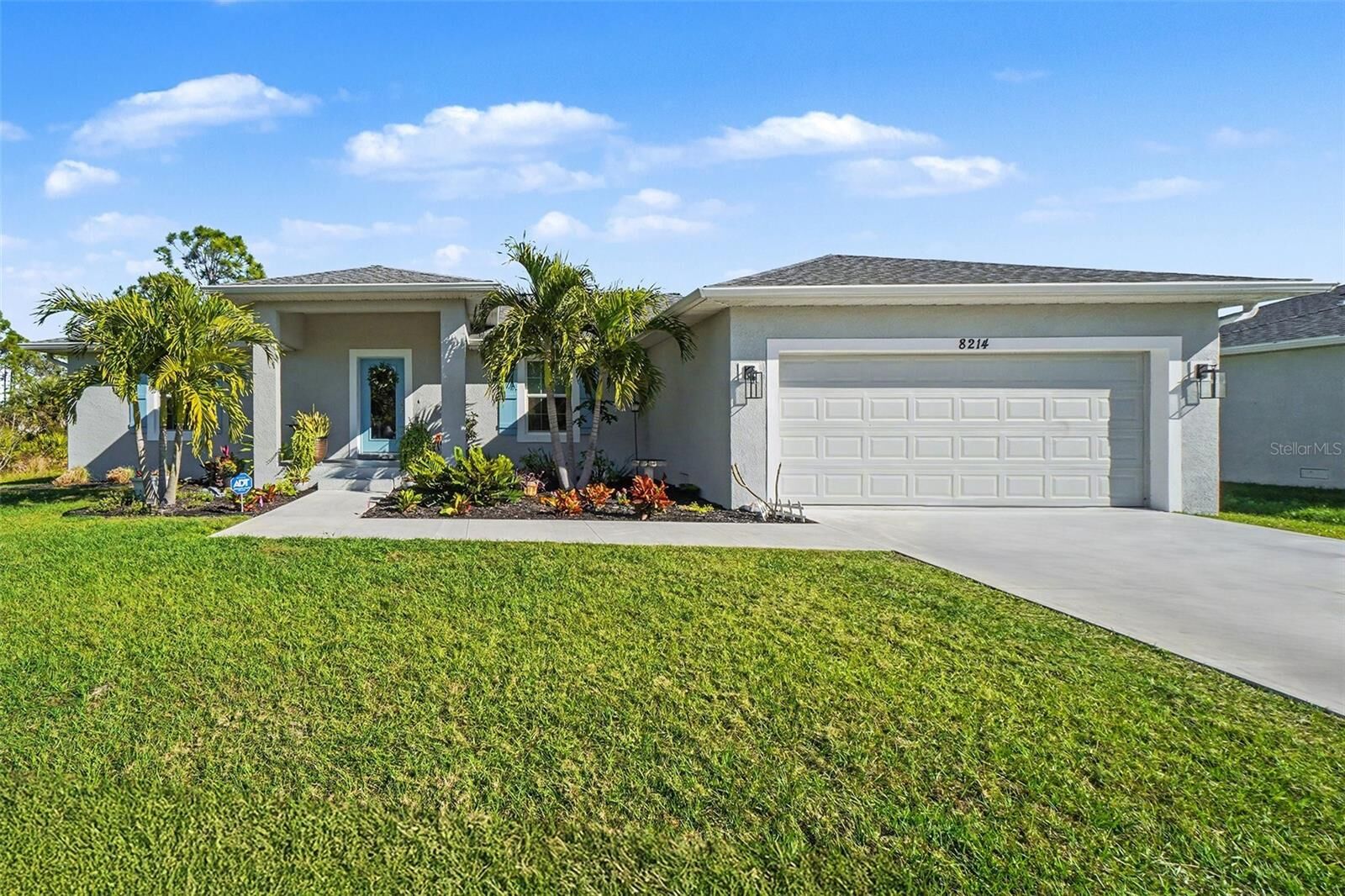 Property Photo: 8214 Dittmar Street FL 33981