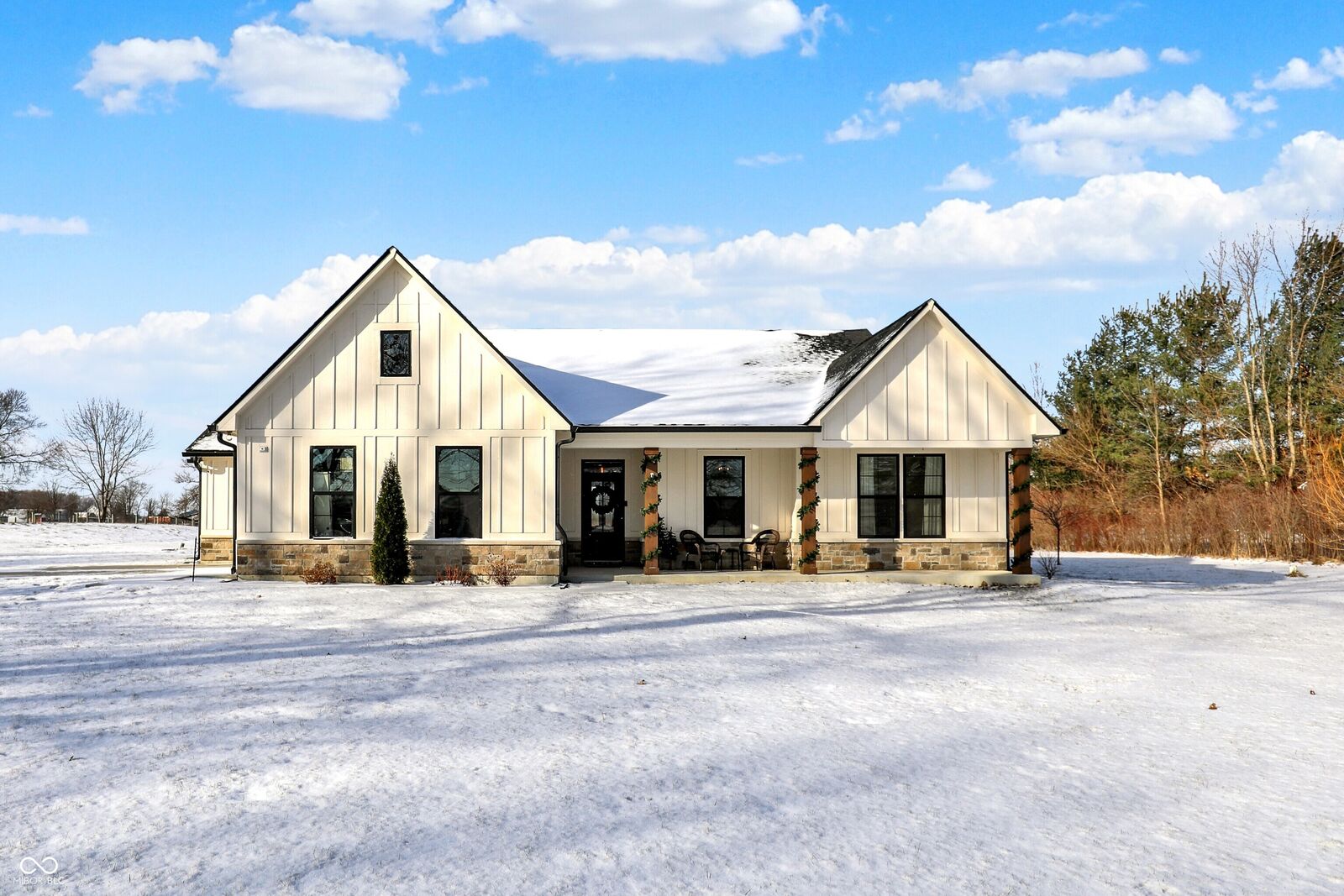 Property Photo:  9640 N County Road 950 E  IN 46112 