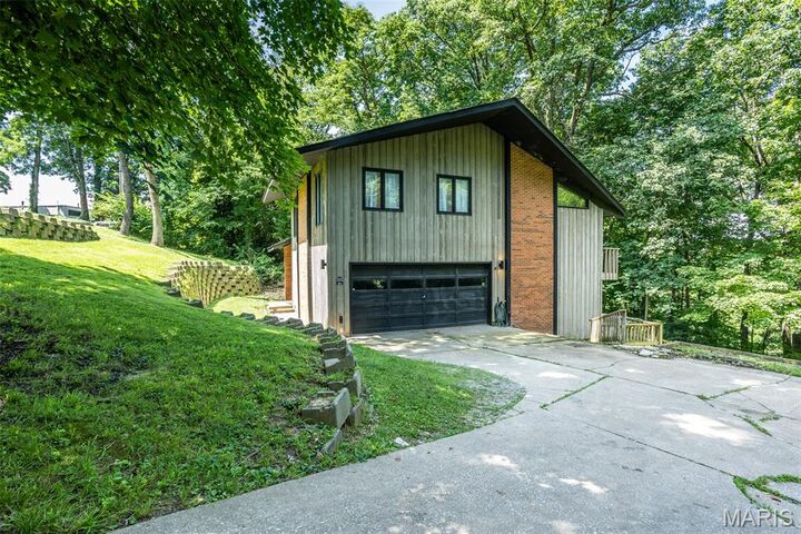 Property Photo:  4810 Kaskaskia Trail  IL 62035 