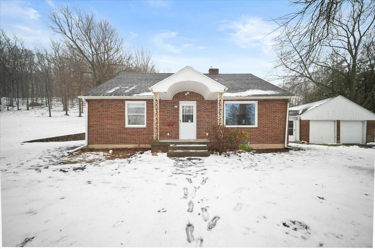Property Photo:  721 N Jefferson Street  MI 49331 
