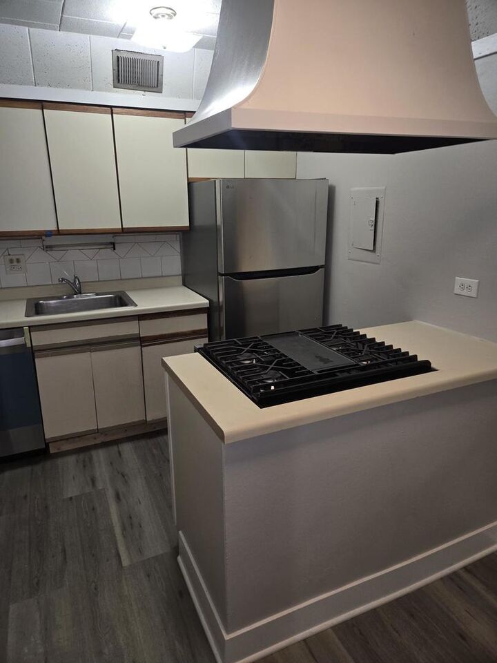 Property Photo:  1808 Fayette Walk Avenue H  IL 60194 