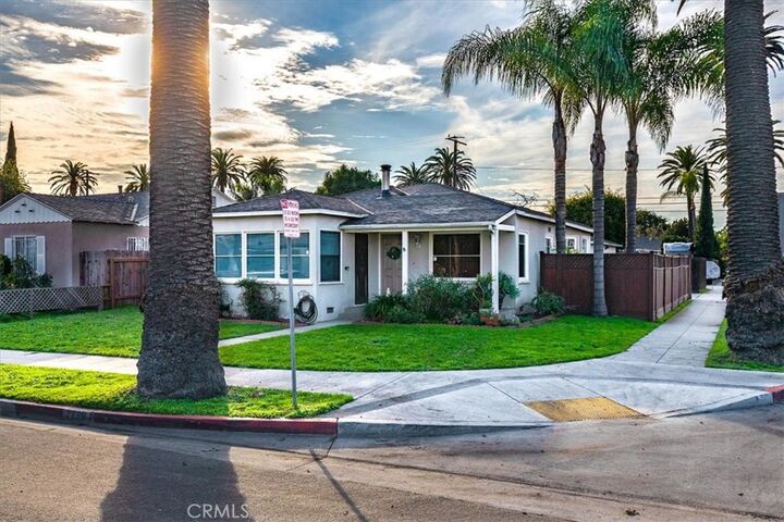 Property Photo:  2289 Golden Avenue Avenue  CA 90806 