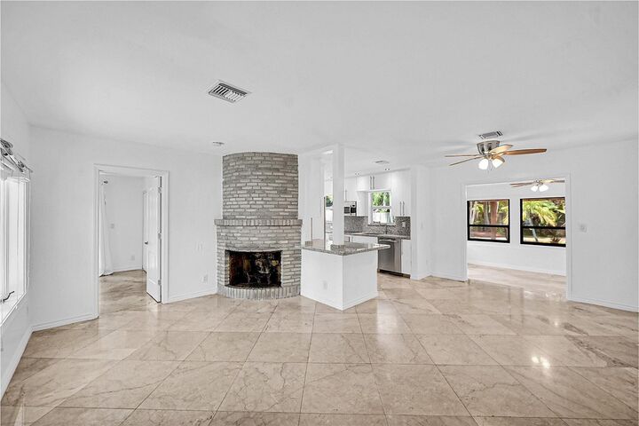 Property Photo:  1434 NE 16th Avenue  FL 33304 