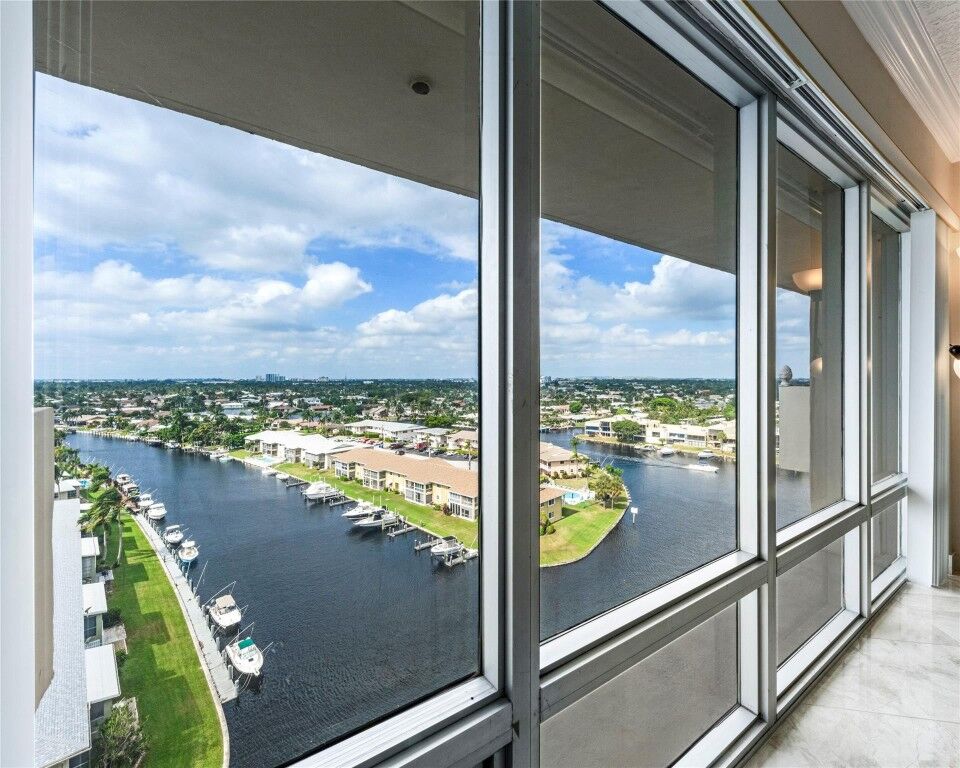 Property Photo:  801 S Federal Highway Ph9  FL 33062 