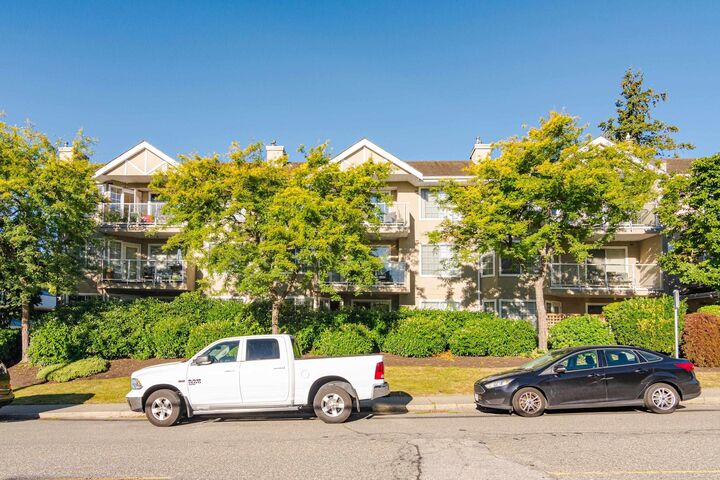 1369 George Street 204 — photo 1