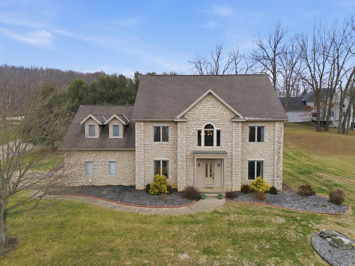 Property Photo:  528 Gleneagles Drive  OH 43055 