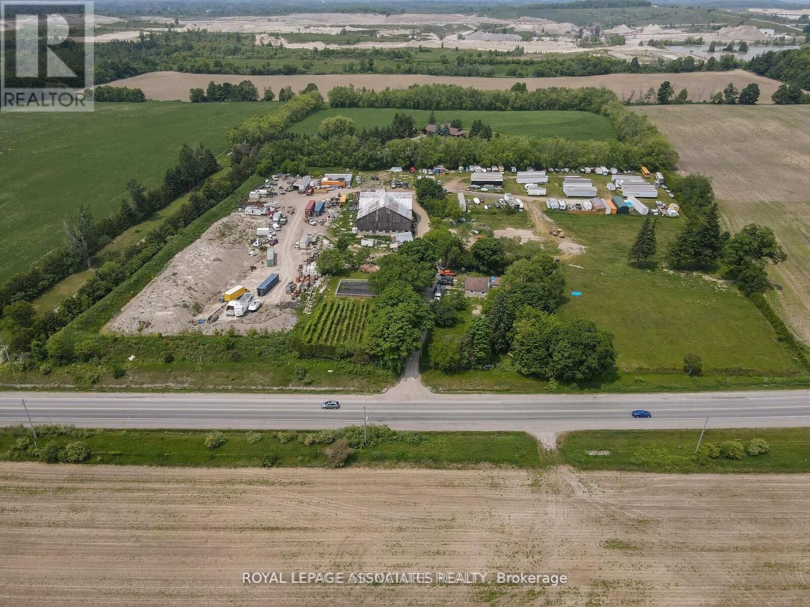 Property Photo:  6530 Bloomington Road South  ON L4A 7X3 