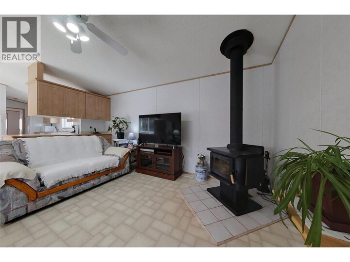 Property Photo: 2404 28th Street BC V0B 1G2