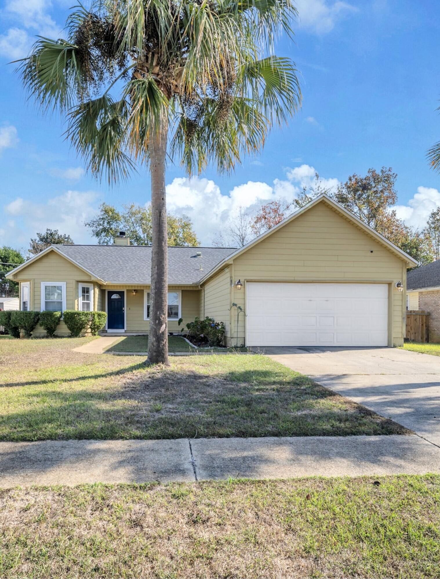 Property Photo:  2236 Fulva Drive  FL 32566 